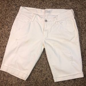 Old Navy Diva Knee Length Capri, size 6